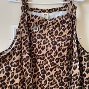 Lucy & Yak leopard print corduroy dungarees XL